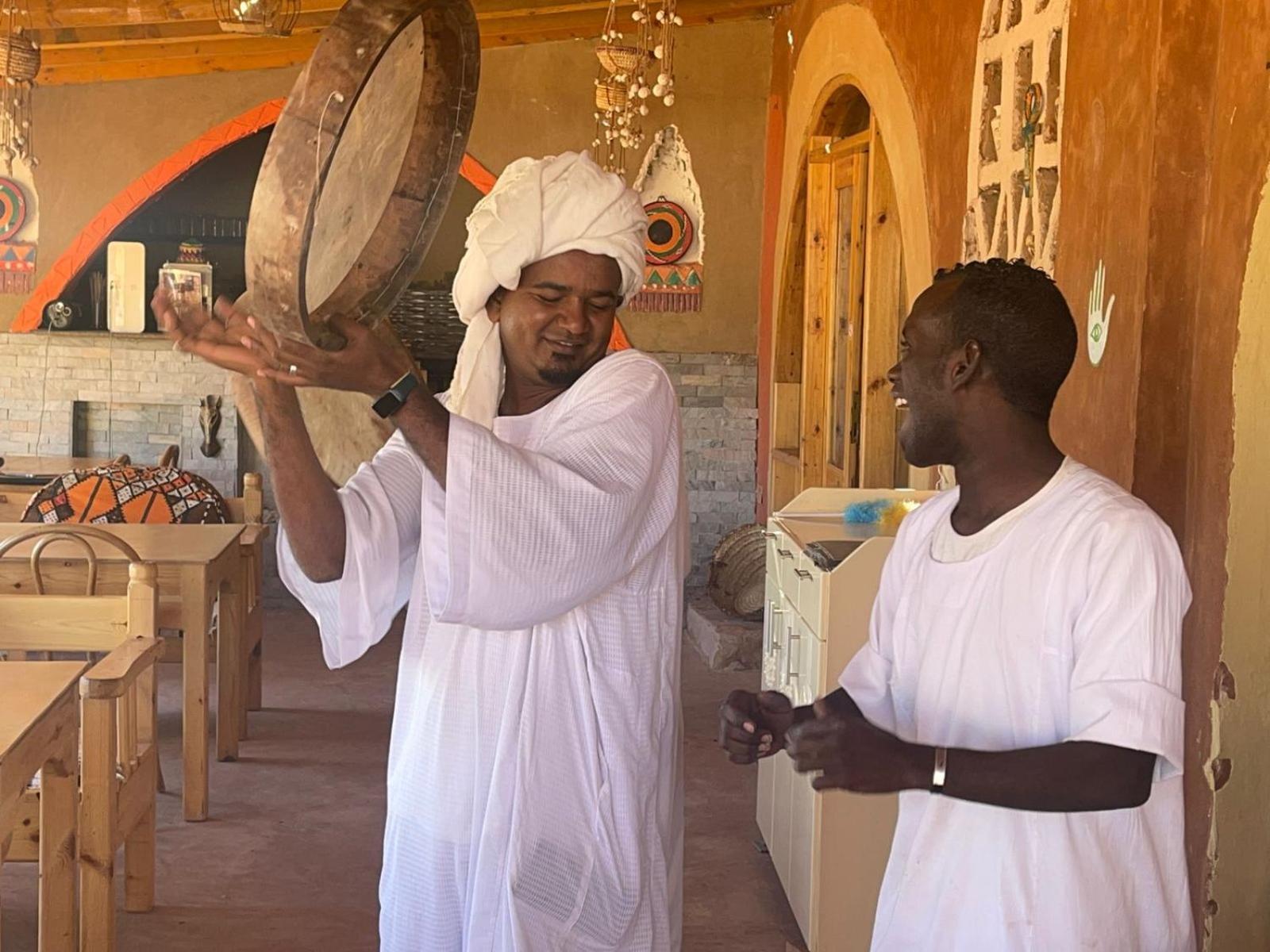 فندق Kabara Nubian House أبو سمبل الغرفة الصورة
